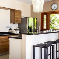 Spanish Water Apartments - Terrace