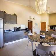 Spanish Water Apartments - Terrace