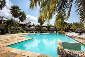 Spanish Water Apartments - Terrace