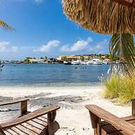 Spanish Water Apartments - Terrace