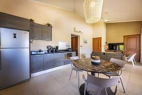 Spanish Water Apartments - Terrace