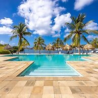 Spanish Water Apartments - Terrace