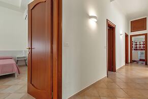 3900 Leccelsa Dimora by Barbarhouse