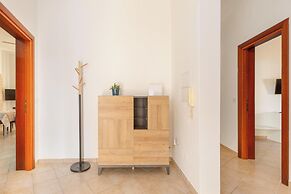 3900 Leccelsa Dimora by Barbarhouse