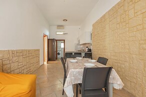 3900 Leccelsa Dimora by Barbarhouse