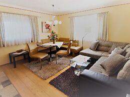 Tranquil Apartment in the Centre of Seefeld
