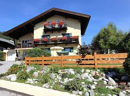 Tranquil Apartment in the Centre of Seefeld