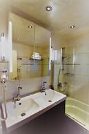 Tranquil Apartment in the Centre of Seefeld