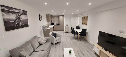 Modern 2 Bedroom Apartments - Camberley