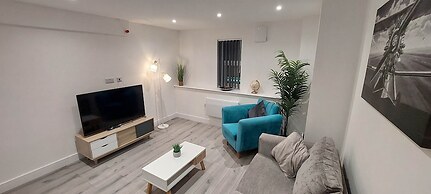 Modern 2 Bedroom Apartments - Camberley