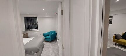 Modern 2 Bedroom Apartments - Camberley