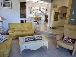 Villa in Vidauban With Pool and BBQ Terrace