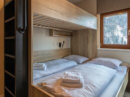 Luxury Apartment With Sauna, First ski Lift at 600m