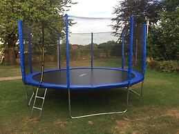 Farsighted Modern Retreat