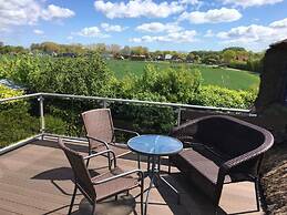 Farsighted Modern Retreat