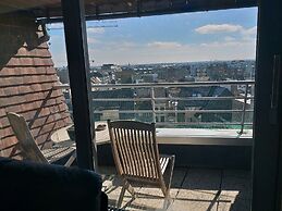 Appealing Apartment With Terrace