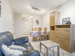 Appealing Apartment With Terrace