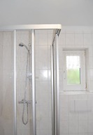 Inviting Apartment Near Beach