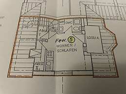 Inviting Apartment Near Beach