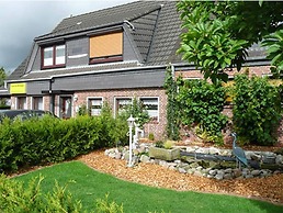 Inviting Apartment Near Beach