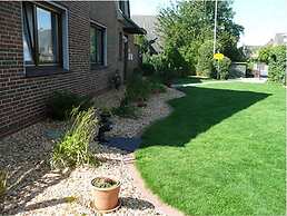 Inviting Apartment Near Beach