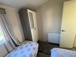 Luxury 2- Bed Caravan in Mersea Island Colchester