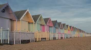 Luxury 2- Bed Caravan in Mersea Island Colchester
