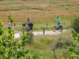 Peaceful Holiday Home in Renesse With Garden