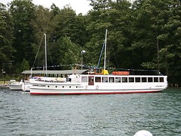 on Grimnitzsee With Lake Views
