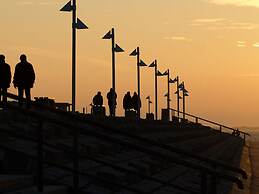 Appealing Apartment Near Town Center