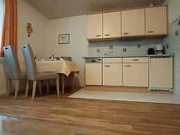 Appealing Apartment Near Town Center