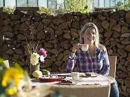 Brunnenhof Garden View