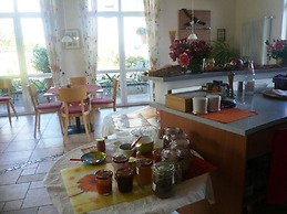 Brunnenhof Garden View