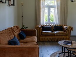 Heritage House 2 km From the Beach in Lissewege