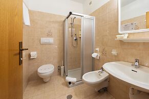 Kyrr Smart Mountain Retreat