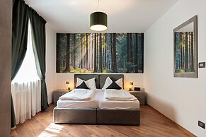 Kyrr Smart Mountain Retreat