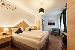 Kyrr Smart Mountain Retreat