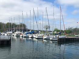 Juchmann Modern Retreat