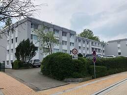 Juchmann Modern Retreat