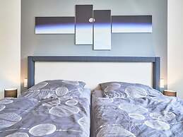 Juchmann Modern Retreat