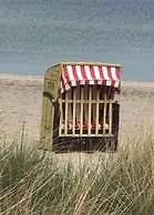 Juchmann Modern Retreat