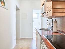 Juchmann Modern Retreat