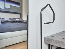 Juchmann Modern Retreat