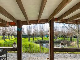 Romantic Holiday Home With Garden