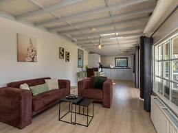 Romantic Holiday Home With Garden