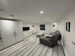 Inviting 1-bed Apartment in Walton on the Naze