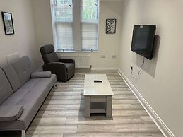 Immaculate 1-bed Apartment in Walton on the Naze