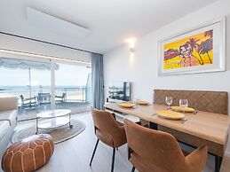 Apartment With Sea-view