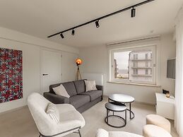 Apartment Located Close to the Beach