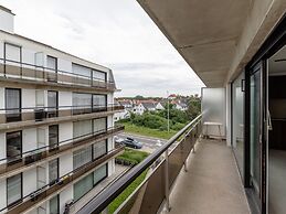 Apartment Located Close to the Beach